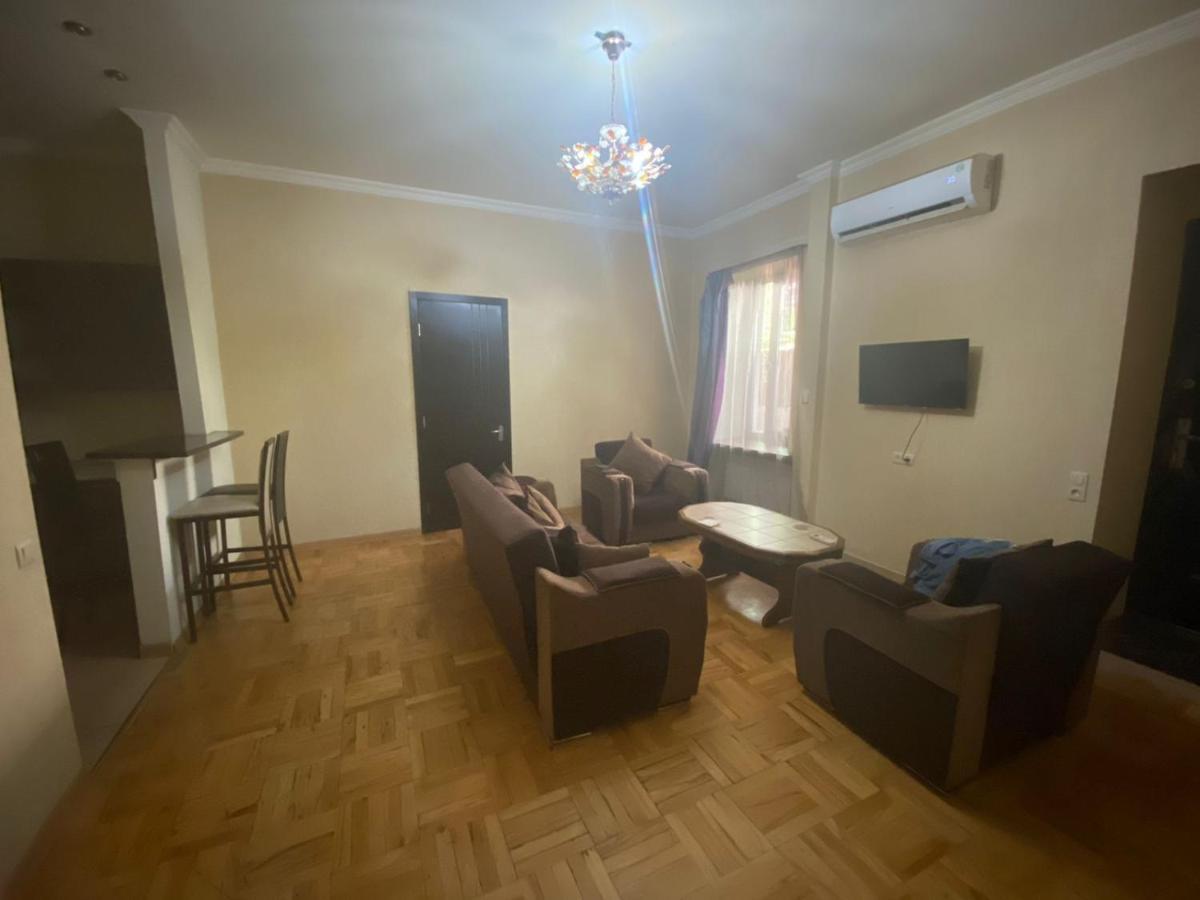 Kiev Hostel Tbilisi Exterior photo